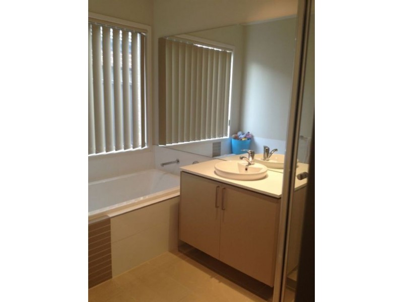 8 Bungalook Street, Wyndham Vale VIC 3024