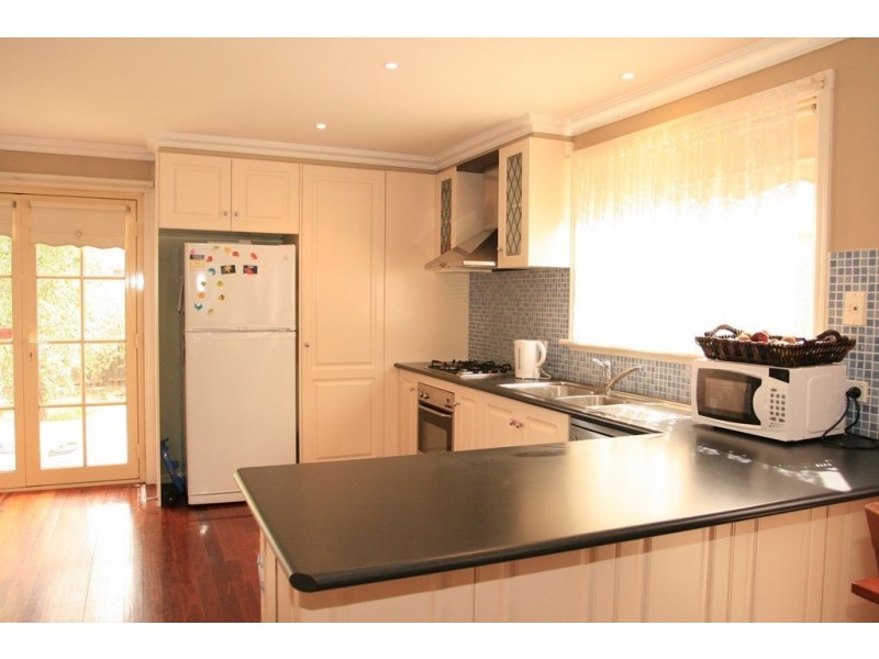 1/14 Rock Street, Werribee VIC 3030