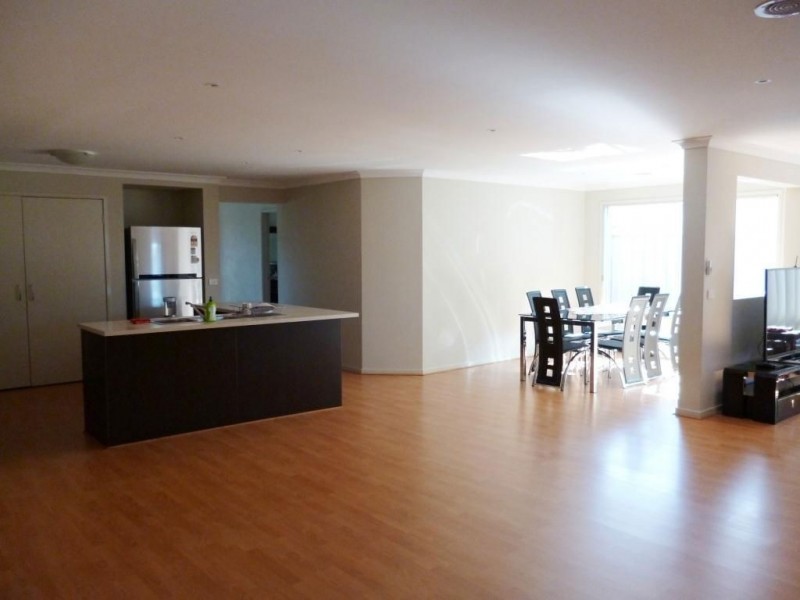 17 Blue Jay Crescent, Tarneit VIC 3029