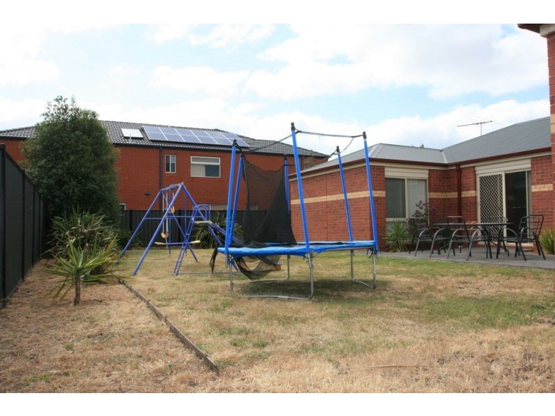 23 May Gibbs Circle, Point Cook VIC 3030