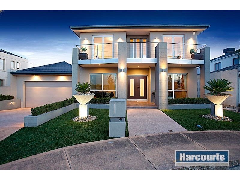 3 Lakeside Drive, Point Cook VIC 3030