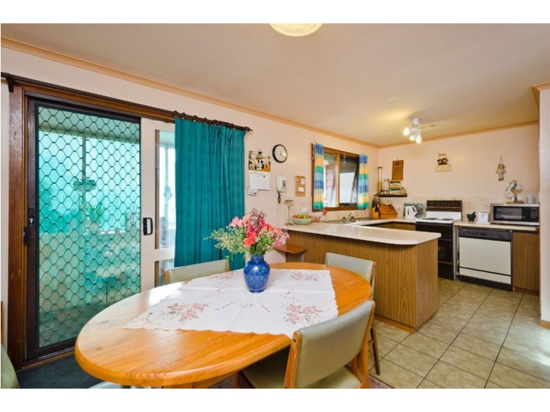 26 Bank Street, Ballan VIC 3342