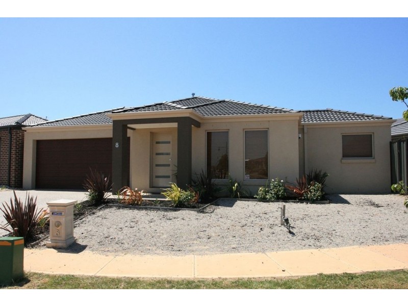 8 Hewett Drive, Point Cook VIC 3030