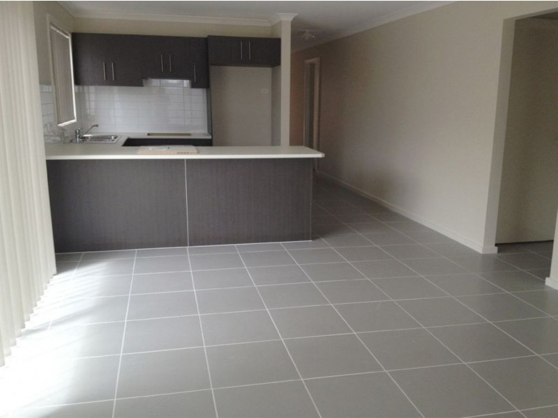 17 Michael Place, Point Cook VIC 3030