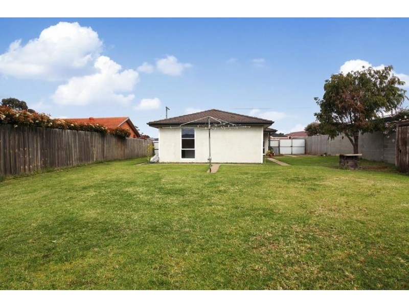 10 Malleehen Street, Werribee VIC 3030
