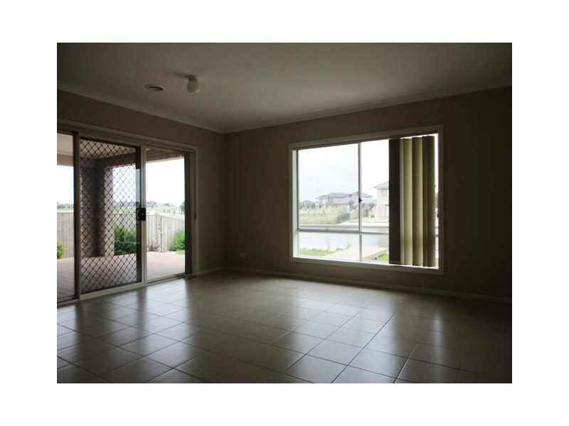 00 Waters Edge Cove, Point Cook VIC 3030