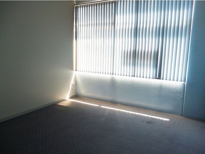 2/6 Neville Avenue, Laverton VIC 3028