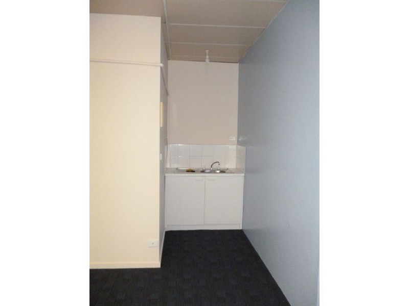 3/6 Neville Avenue, Laverton VIC 3028