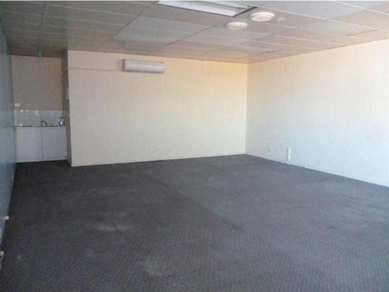 4/6 Neville Avenue, Laverton VIC 3028