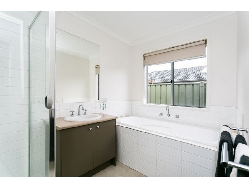 64 Vaughan Chase, Wyndham Vale VIC 3024
