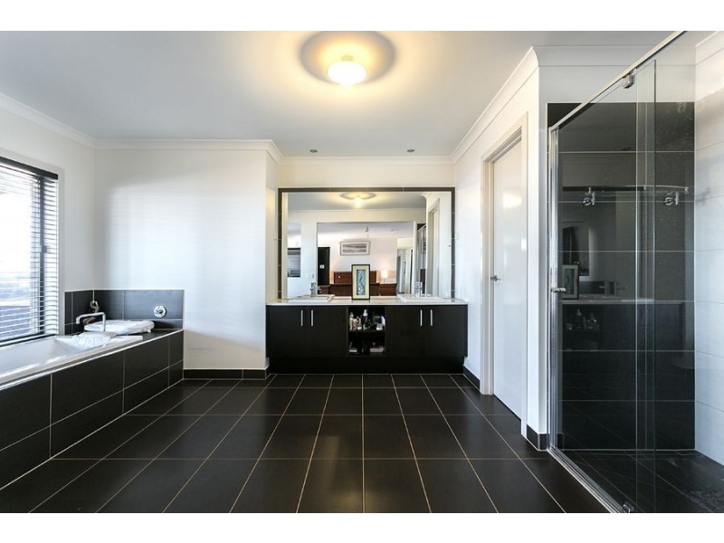 3 Delaney Boulevard, Williams Landing VIC 3027