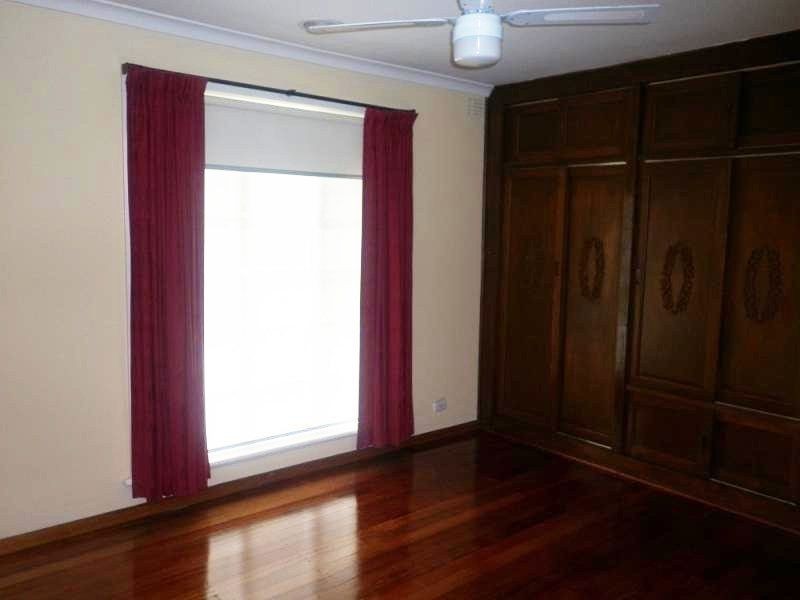4 Powell Drive, Hoppers Crossing VIC 3029
