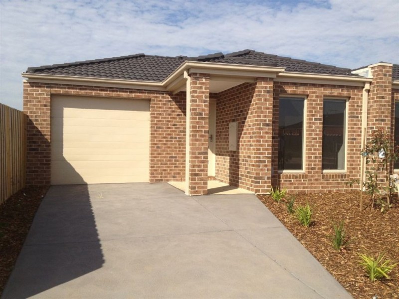 1/3 greenleaf circuit, Tarneit VIC 3029