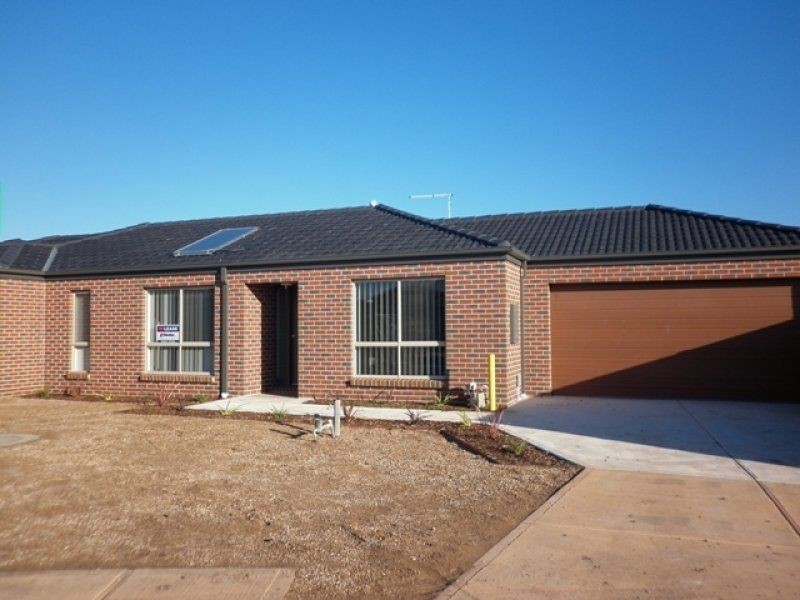 24 Vicky Court, Point Cook VIC 3030