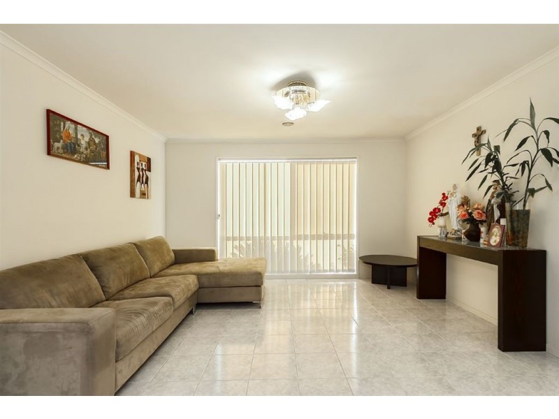 6 Cathy Street, Werribee VIC 3030