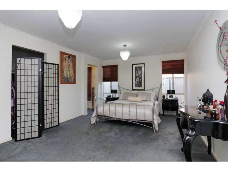 3 lilly Pilly Close, Werribee VIC 3030