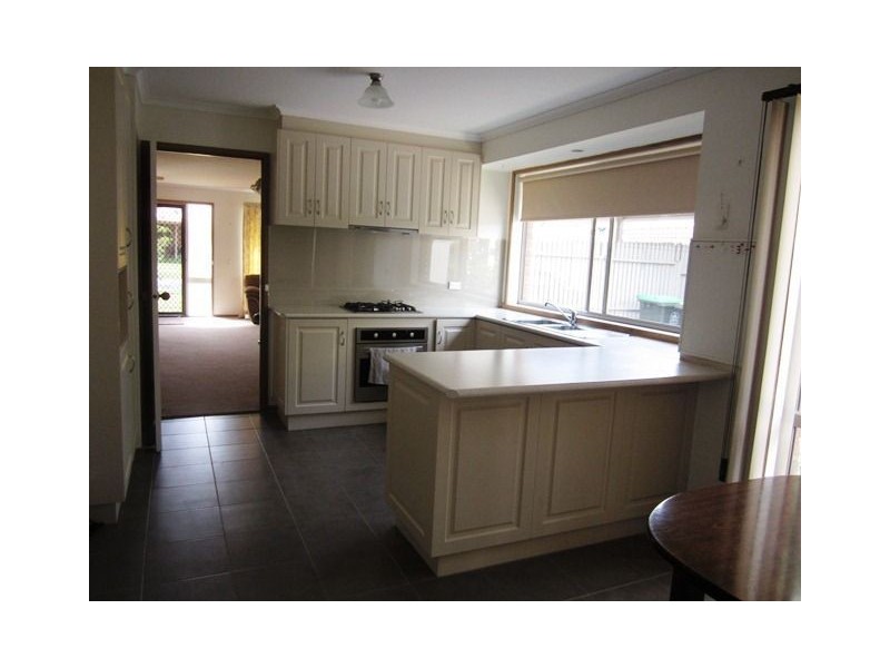 27 Swan Street, Werribee VIC 3030