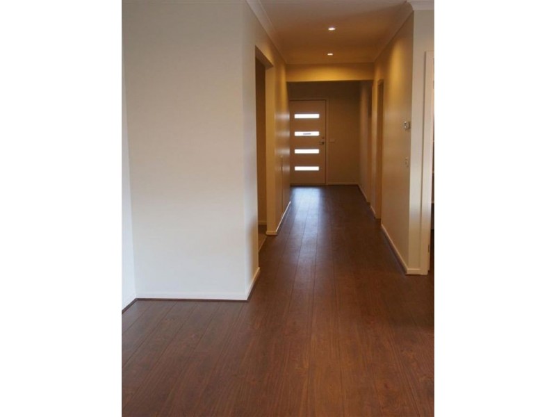 8 Trinity Place, Tarneit VIC 3029