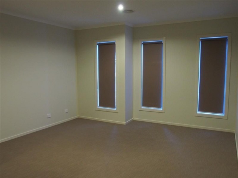 8 Trinity Place, Tarneit VIC 3029