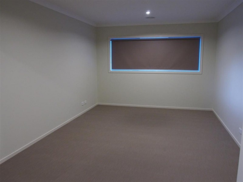 8 Trinity Place, Tarneit VIC 3029