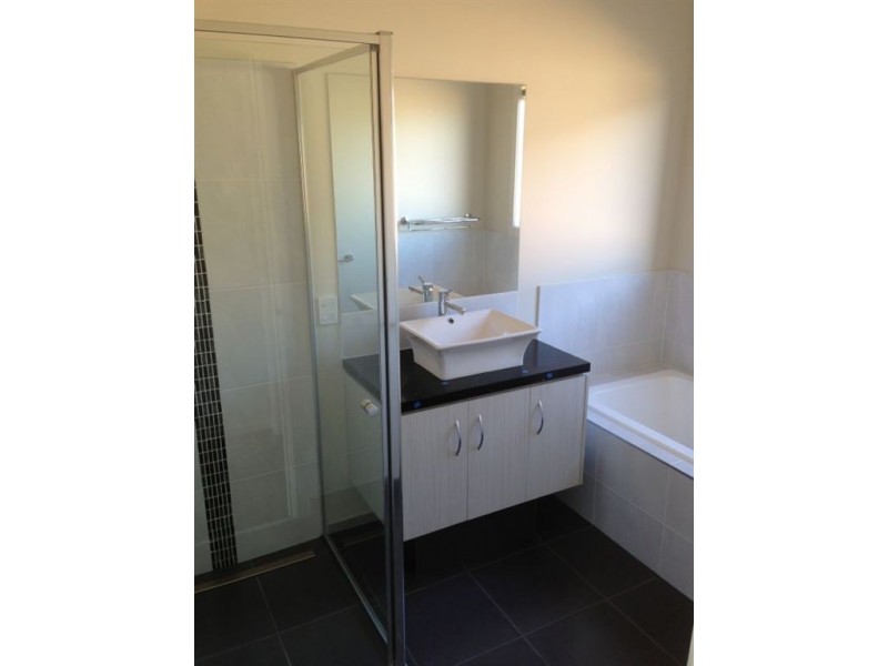 8 Trinity Place, Tarneit VIC 3029