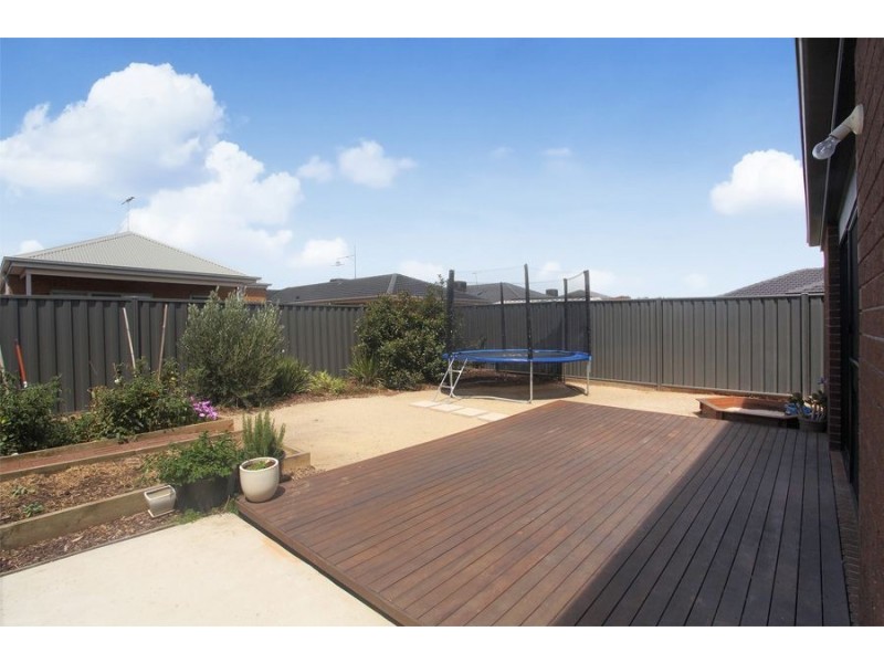 10 Brumby Street, Wyndham Vale VIC 3024