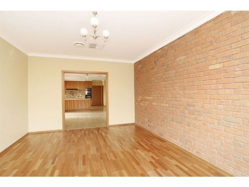21 Derwent Road, Werribee VIC 3030