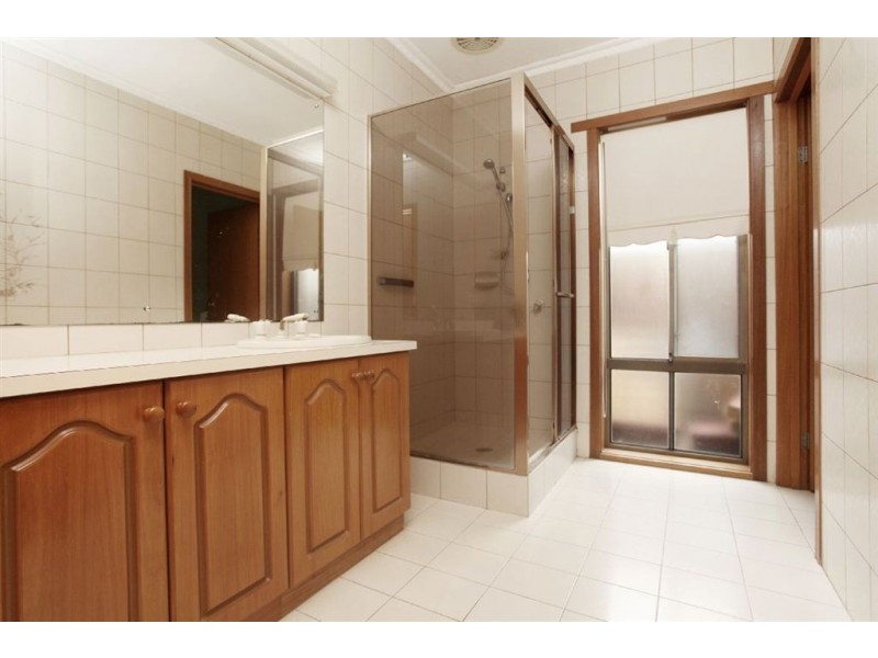 21 Derwent Road, Werribee VIC 3030