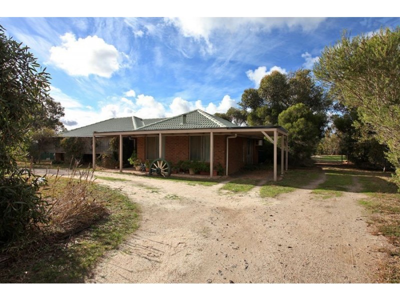 290 Cherry Swamp, Little River VIC 3211