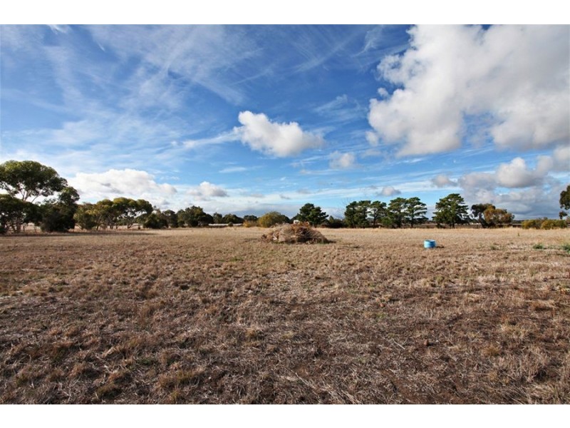 290 Cherry Swamp, Little River VIC 3211