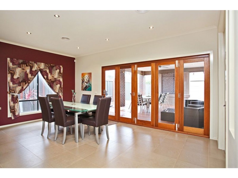 60 Hindmarsh drive, Wyndham Vale VIC 3024