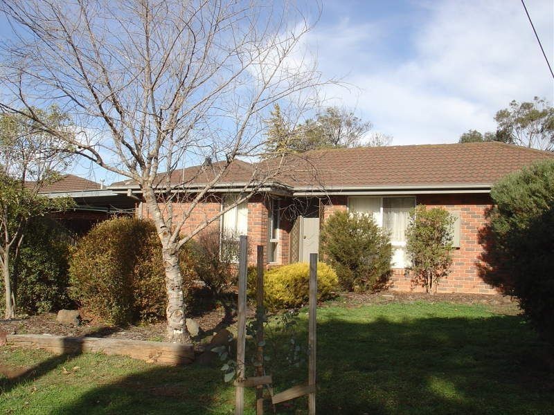 8 Illawong Grove, Werribee VIC 3030