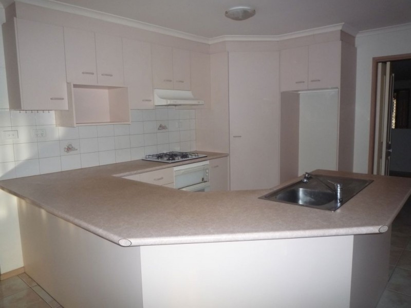 11 Lena Court, Hoppers Crossing VIC 3029