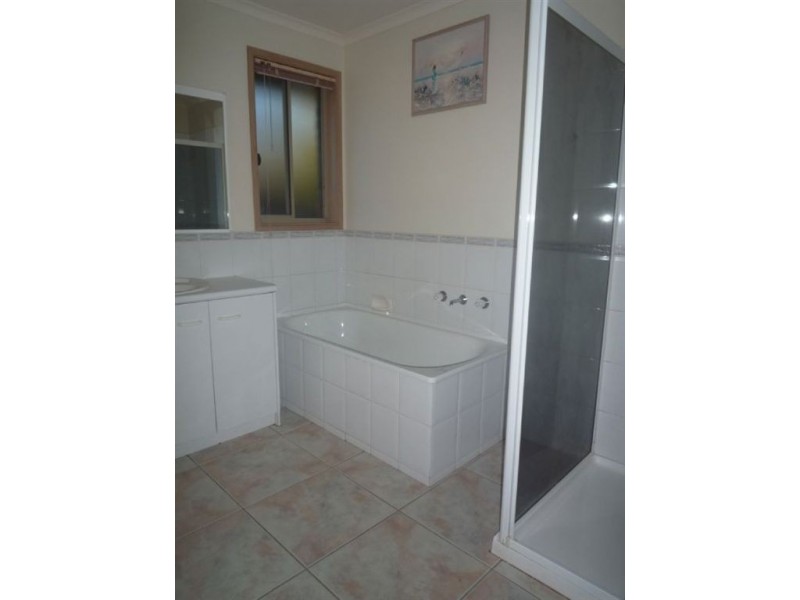 11 Lena Court, Hoppers Crossing VIC 3029