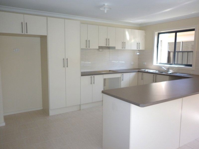 37 Vicky Court, Point Cook VIC 3030