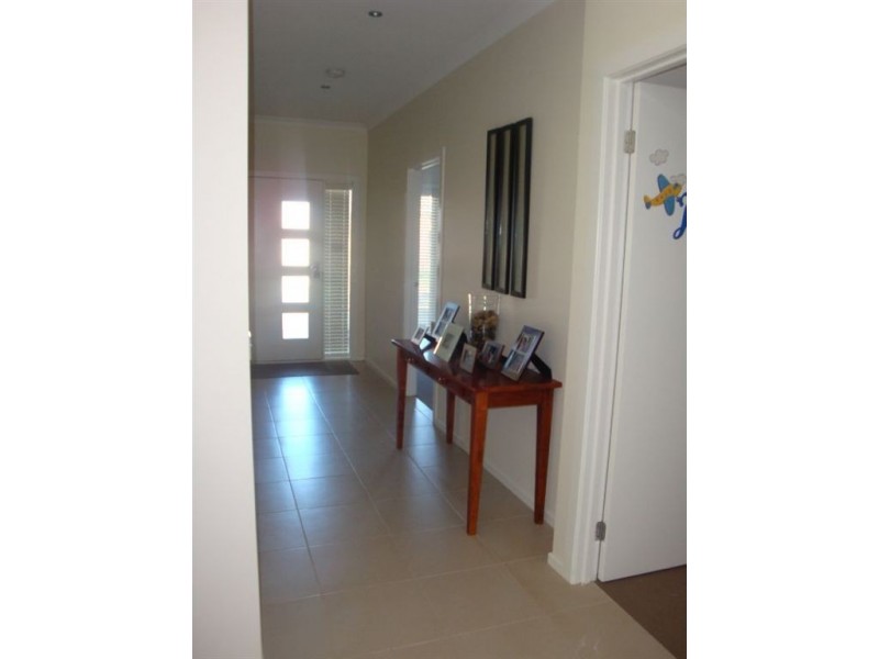 40 Arrowgrass Drive, Point Cook VIC 3030