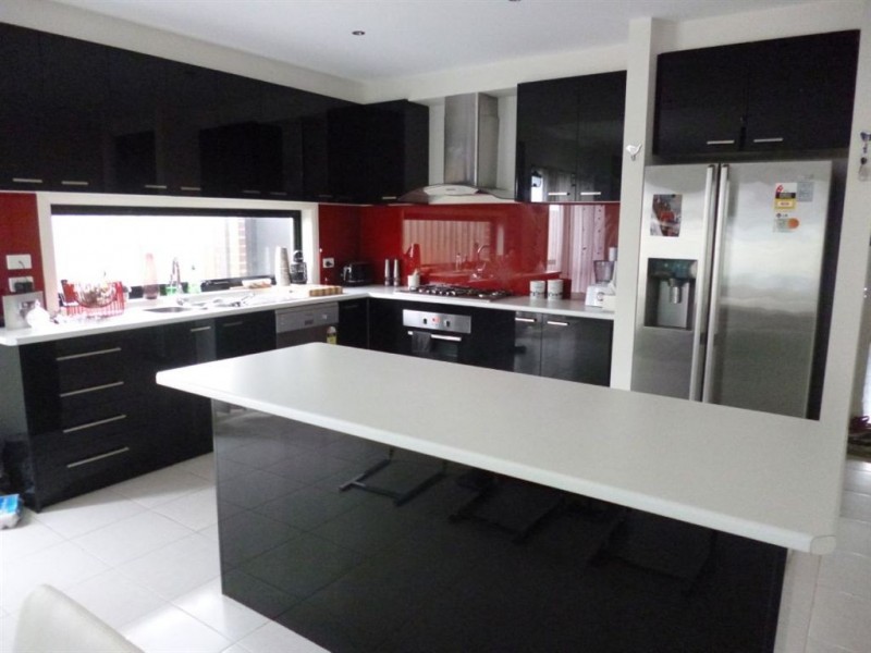 27 Basinview Drive, Tarneit VIC 3029