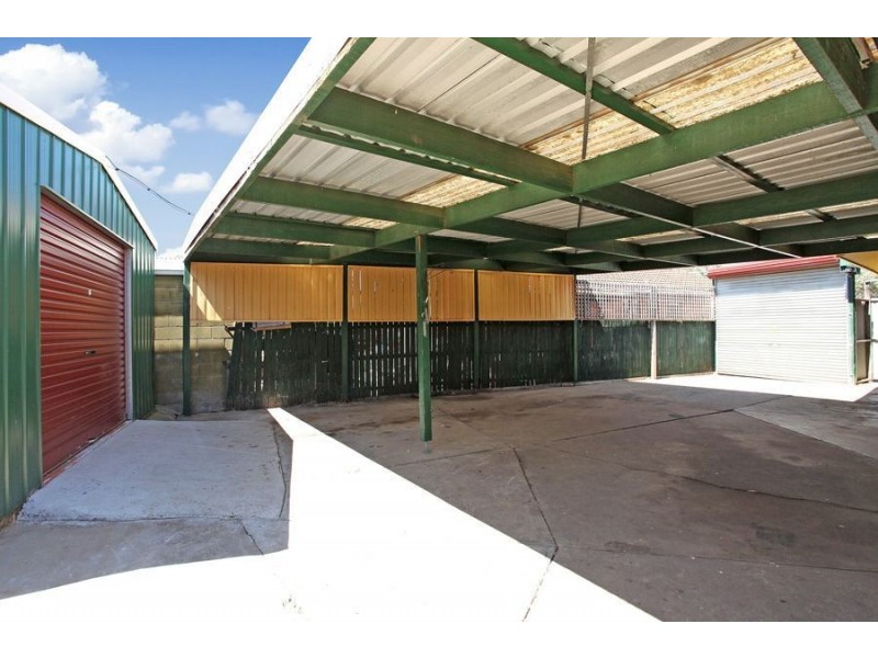 16 Pelican Place, Werribee VIC 3030