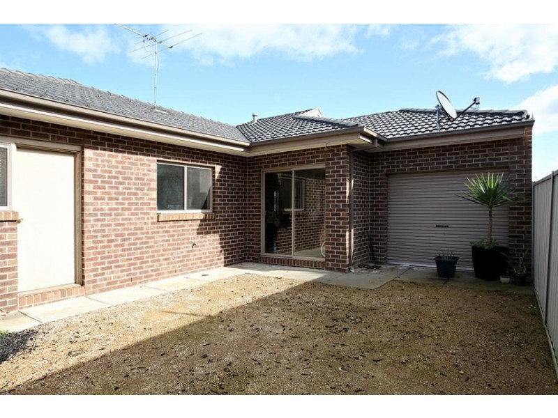 1/4 Jordyn Street, Tarneit VIC 3029