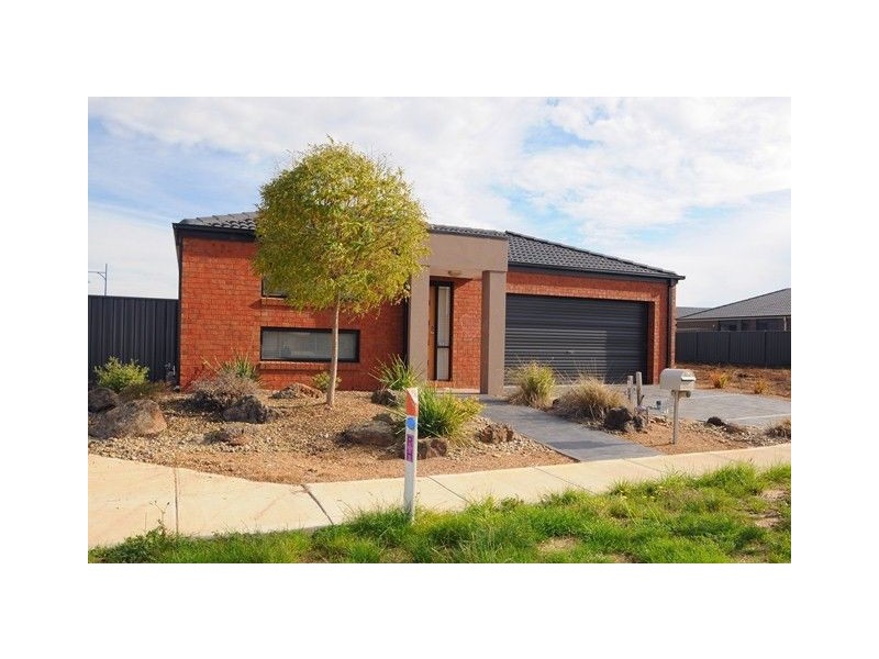 21 Clematis Crescent, Wyndham Vale VIC 3024