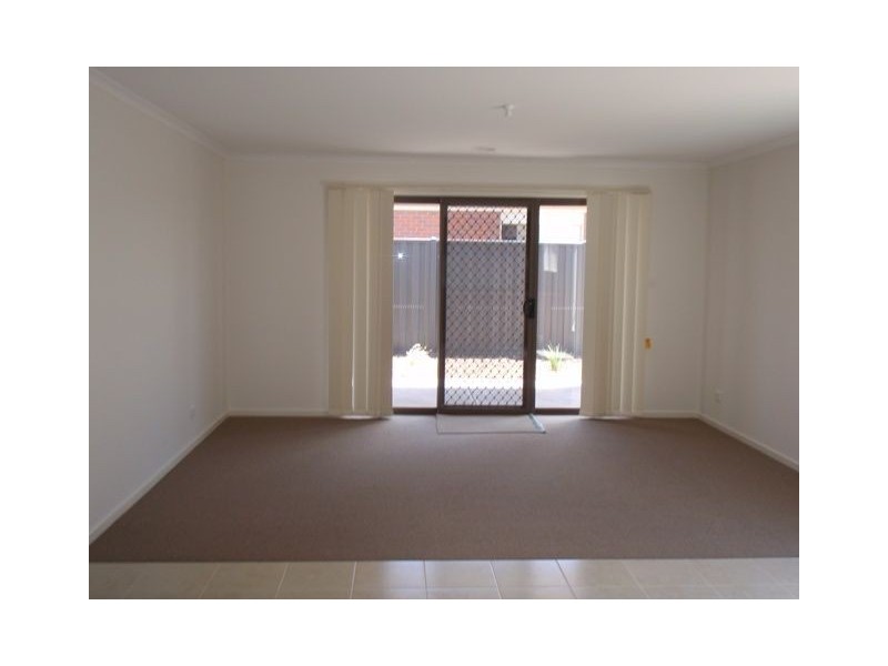8 Zelkova Court, Tarneit VIC 3029