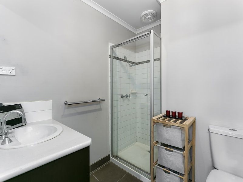 16 Parrawong Parade, Wyndham Vale VIC 3024