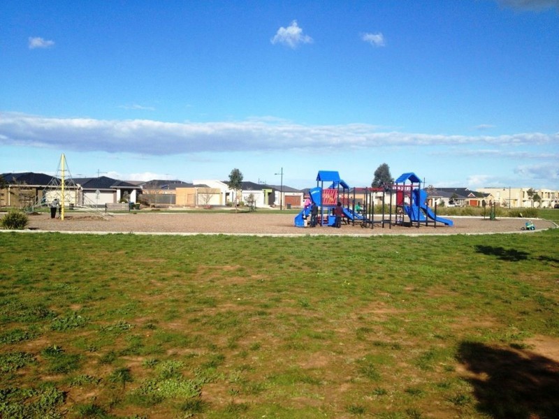 33 Kambah Street, Tarneit VIC 3029