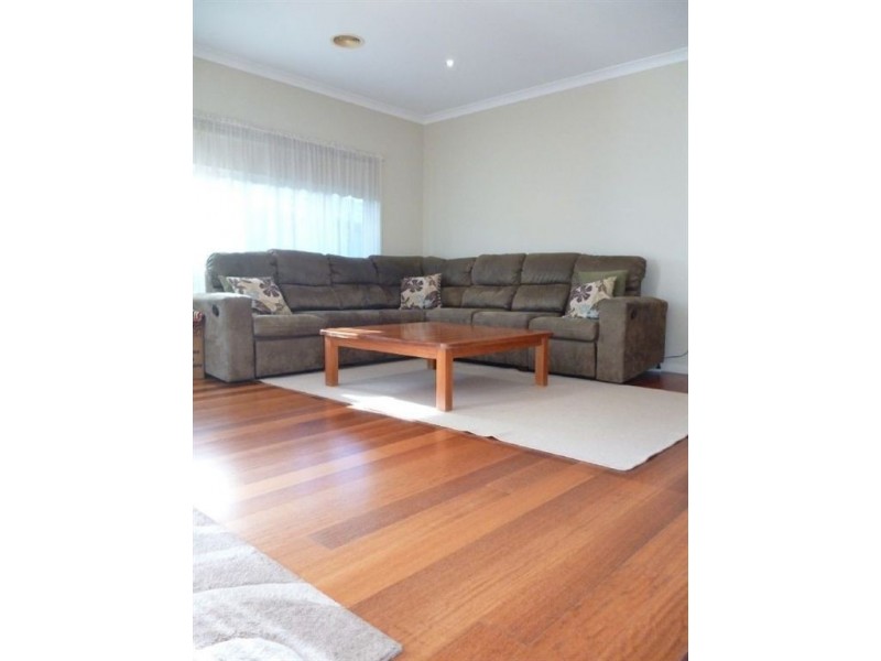 6 Christina Court, Werribee VIC 3030