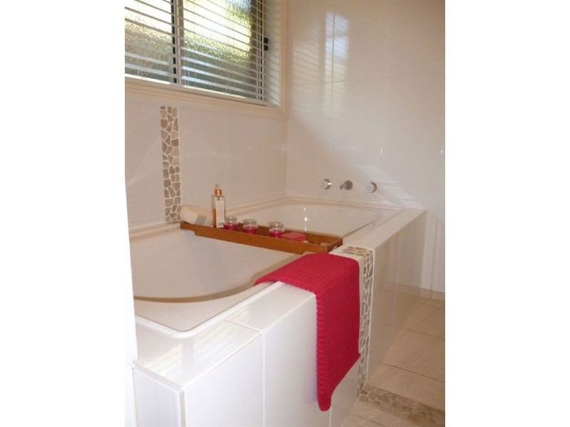 6 Christina Court, Werribee VIC 3030