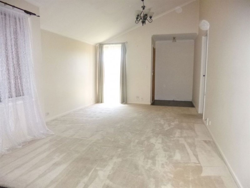 17 Queensbury Way, Werribee VIC 3030