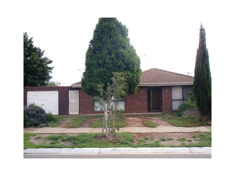 27 Nightingale Drive, Werribee VIC 3030