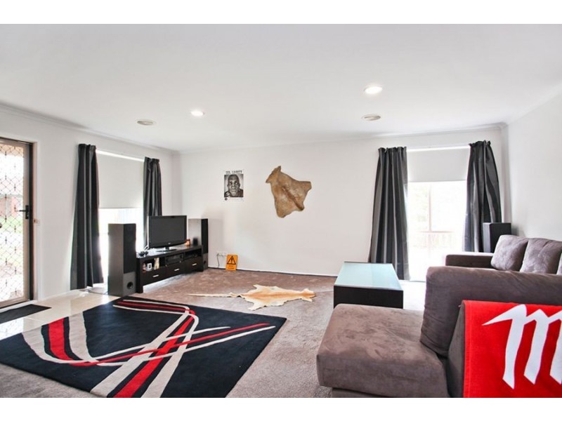 11 Manatee Close, Hoppers Crossing VIC 3029