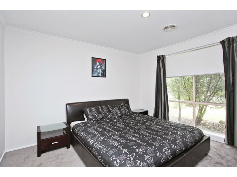 11 Manatee Close, Hoppers Crossing VIC 3029