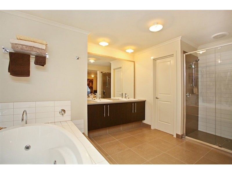 .60 Hindmarsh Drive, Wyndham Vale VIC 3024